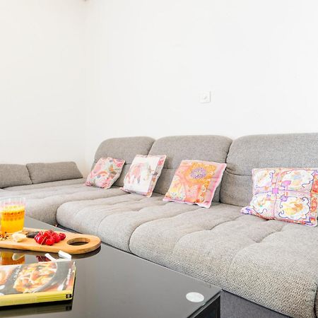 Alena Luxury Apartment With Jacuzzi Split Exteriér fotografie