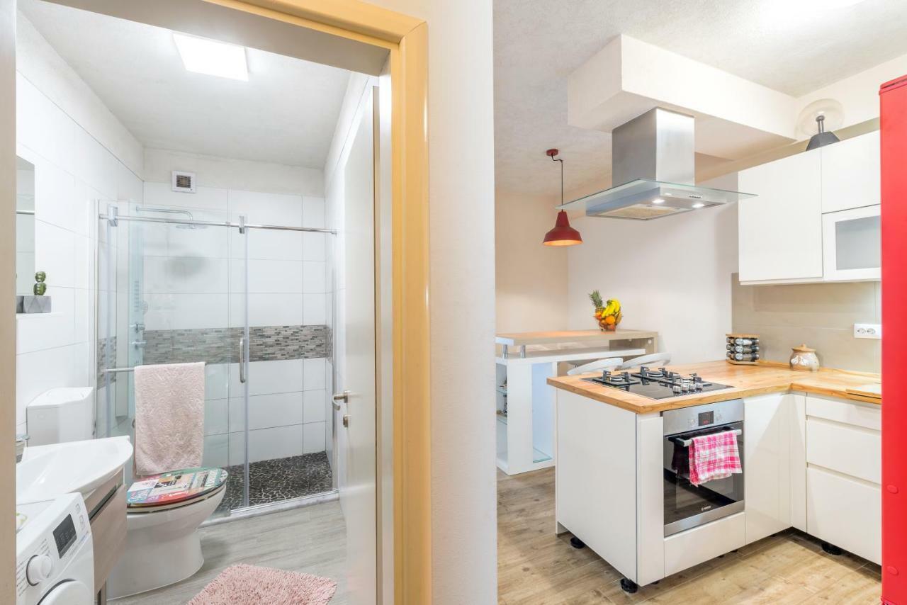 Alena Luxury Apartment With Jacuzzi Split Exteriér fotografie